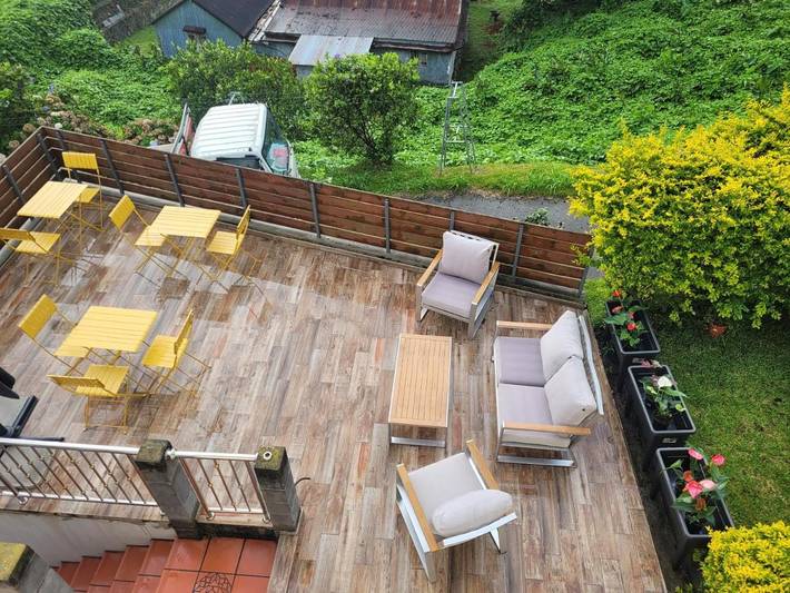 Chambre d’hôte pour 3 personnes, avec terrasse ainsi que jardin et vue à Salazie - 2