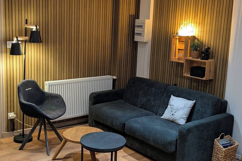 Gîte du Lac des Miroirs 2 à 4 personnes avec piscine privée in Condette, Région de Boulogne-sur-Mer
