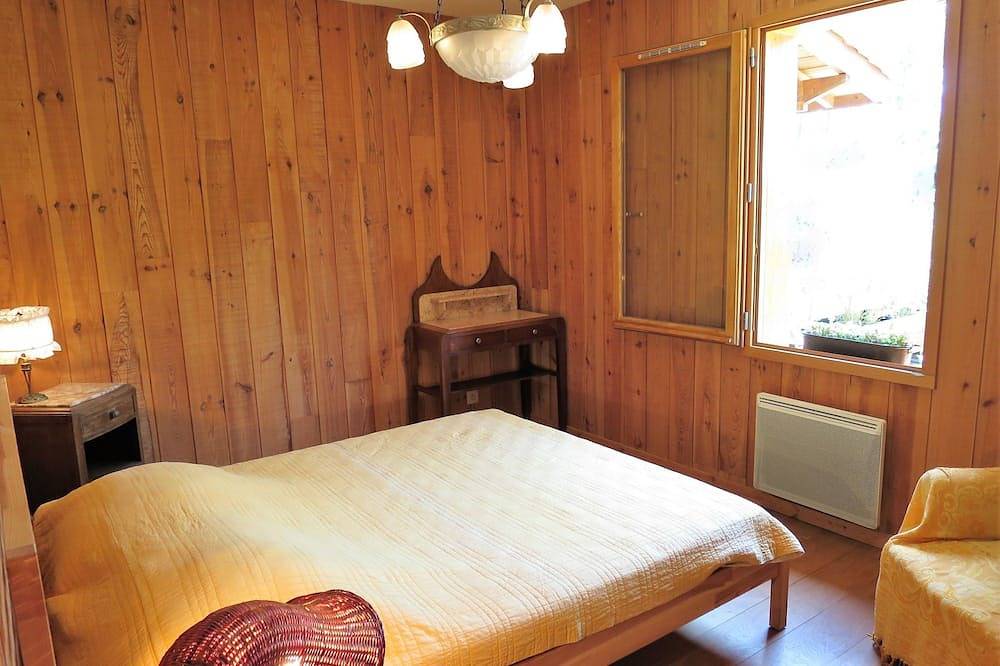 Ti Kaz Doudou by Interhome in Le Porge, Regionaler Naturpark Médoc