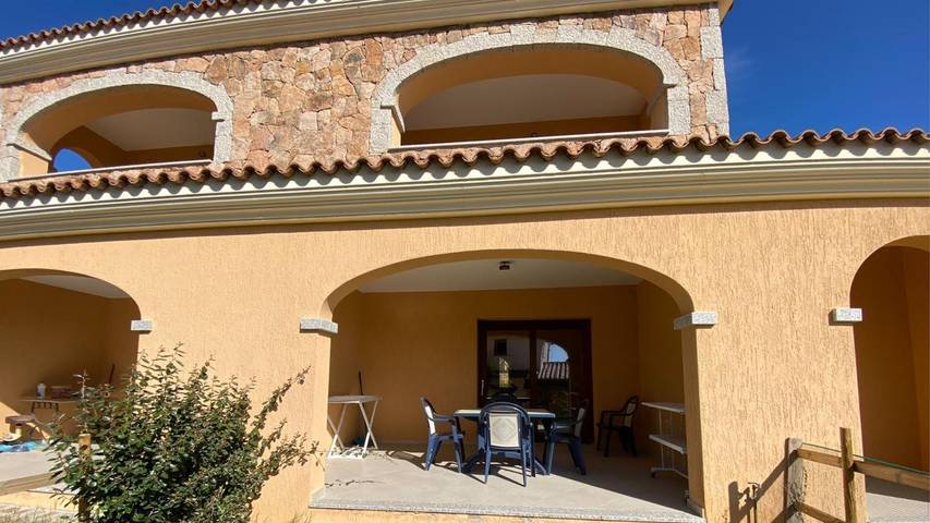 Ferienwohnung für 5 Personen, mit Garten in Case Peschiera-Lu Fraili