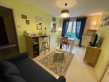 Gîte pour 4 personnes, avec vue et terrasse dans Capvern les Bains