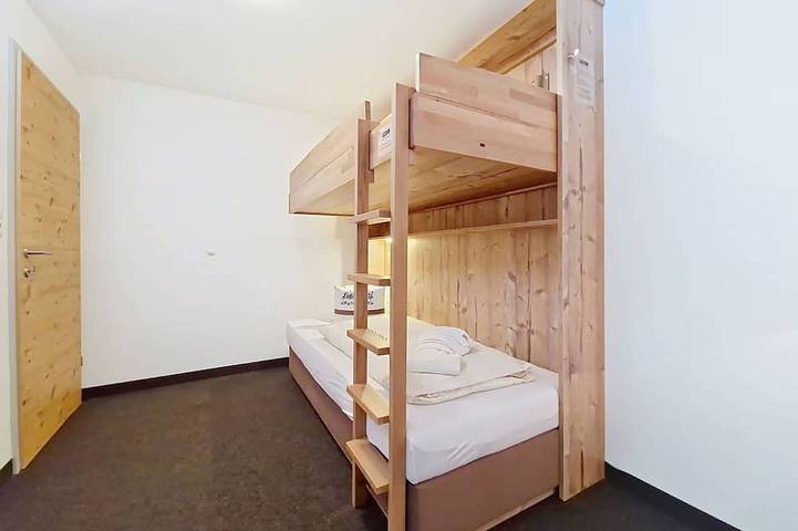 Ganze Wohnung, Schöne Wohnung für 4 Personen mit  W-Lan, Tv und Terrasse in Tuxer Alpen, Navis