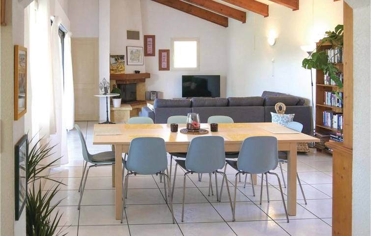 Location de vacances pour 8 personnes, avec piscine, animaux acceptés à Prades-sur-Vernazobre - 3