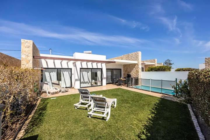 Villa for 6 people, with garden in Sagres