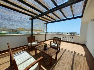 Gîte pour 4 personnes, avec balcon et vue, adapté aux familles dans Santa Maria di Leuca