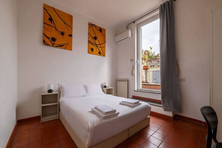 Ganze Wohnung, Ferienwohnung für 2 Personen mit Balkon/Terrasse in Rom Zentrum, Rom