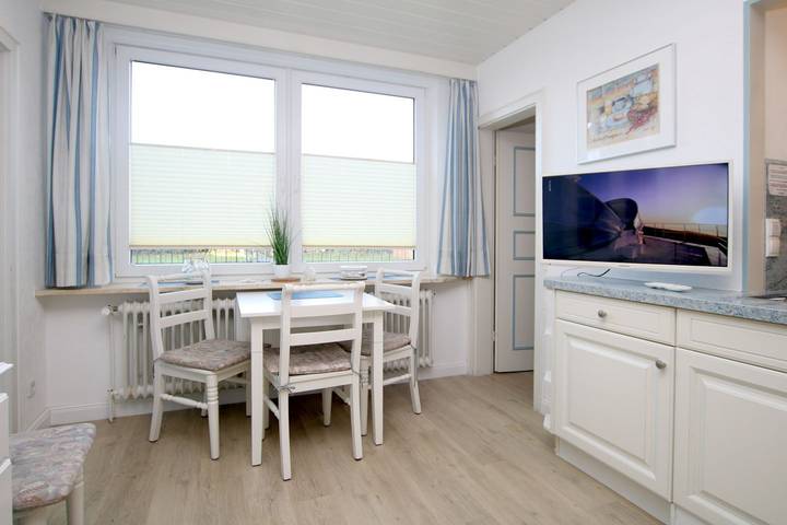 Ganze Wohnung, Ferienwohnung in Wyk mit 3 Zimmern auf ca. 55 m² im Erdgeschoß in Nordfriesische Inseln (Schleswig-Holstein) (Schleswig-Holstein), Wyk auf Föhr