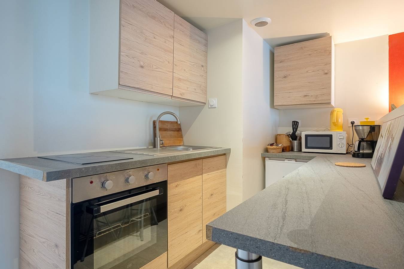 Ganzes Studio, Duplex Einzimmerapartment 'Cosy Hyper Centre Rennes' mit Gemeinschaftsgarten und Wlan in Rennes, Rennes und Umgebung