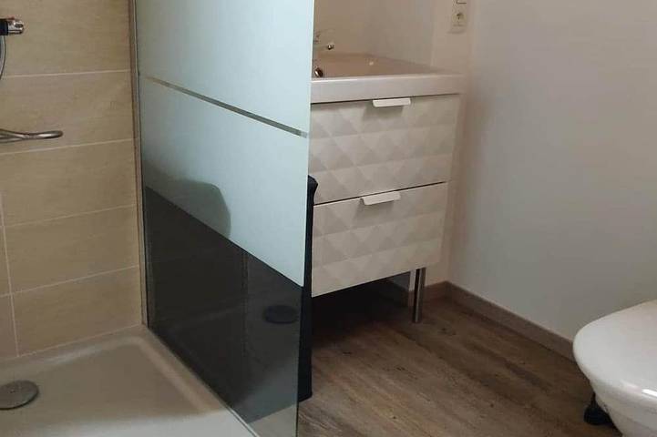 Location de vacances pour 7 personnes, avec terrasse et jardin à Picherande - 4