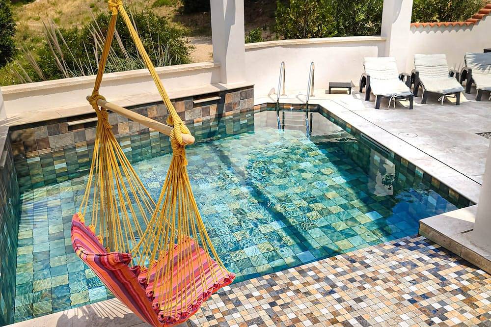 Villa Reiala: 90 m² rustig, zwembad en privétuin. Strand en dorp op 800 m in Carry-le-Rouet, Istres en omgeving