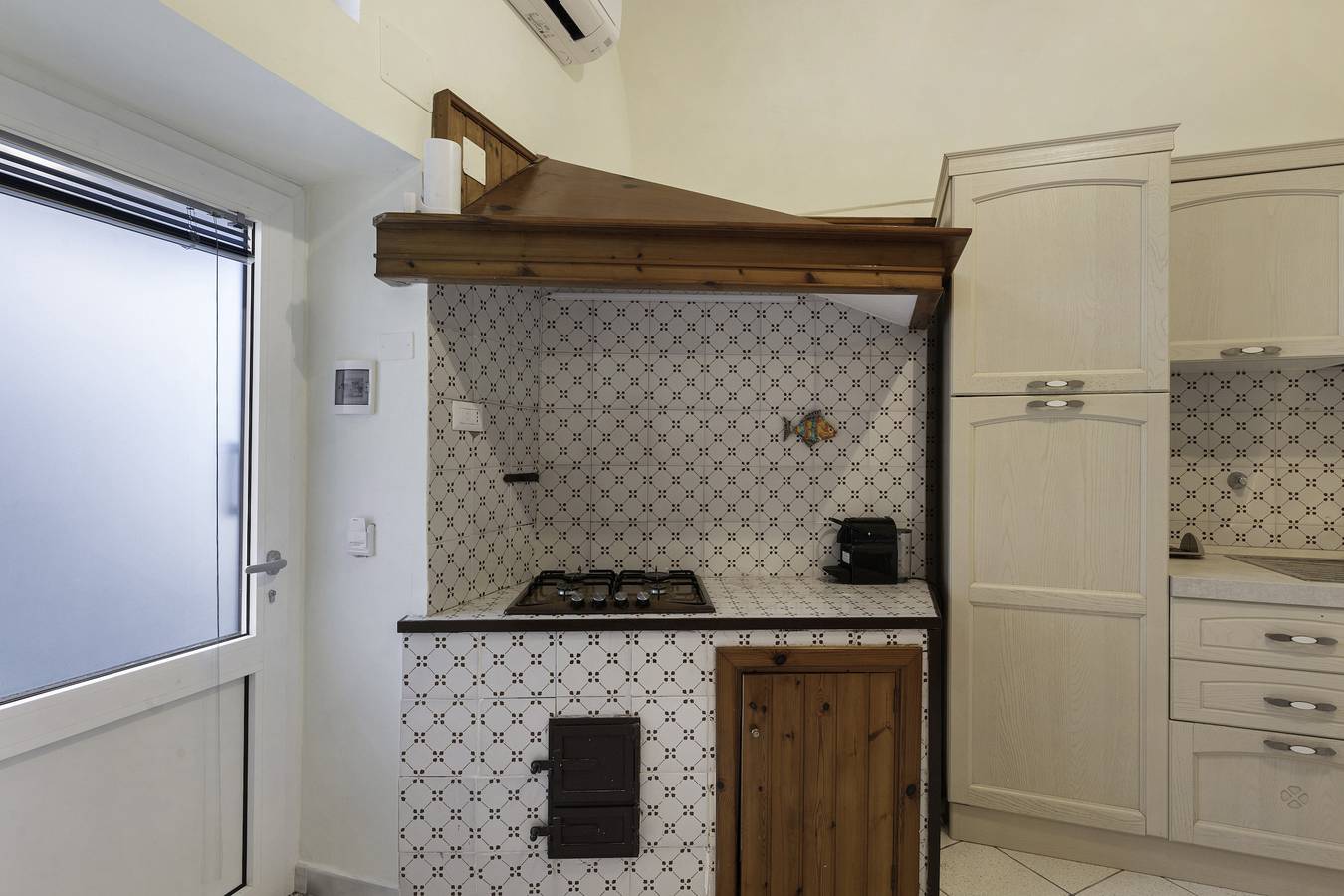 Holiday Home 'Villa Ida - Appartamento Napoli' with Private Terrace, Wi-Fi and Air Conditioning in Vico Equense, Naples Province