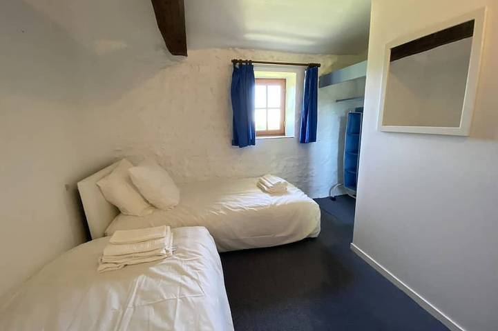 Gîte pour 4 personnes, avec jardin ainsi que terrasse et piscine à Juignac - 4