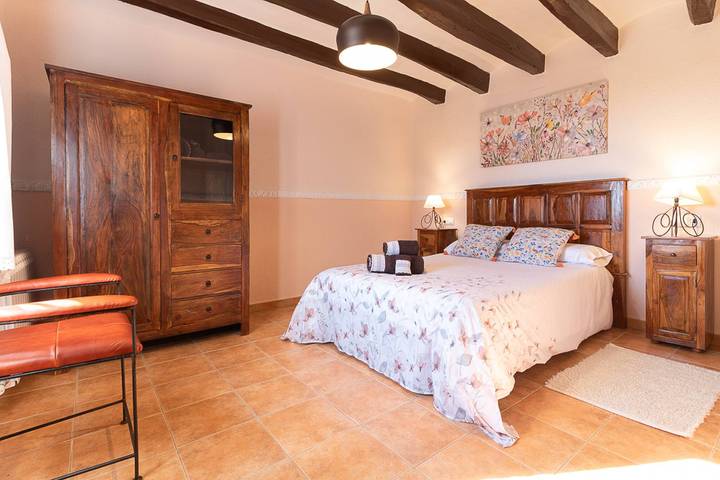 Granja para 17 personas, con vistas y jardín, Se admiten mascotas en Alt Penedès - 3