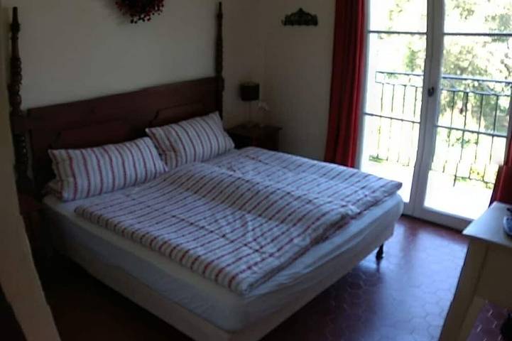 Ferienpark für 6 Personen, mit Whirlpool und Garten sowie Balkon und Pool, mit Haustier in der Provence - 4