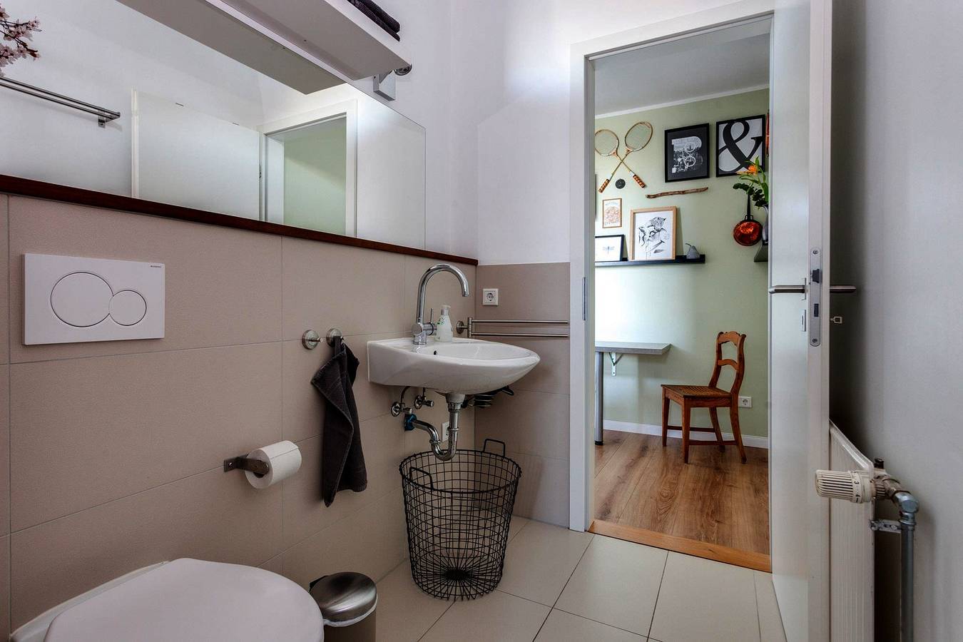 Ganze Ferienwohnung, Fewo 1: Eg rechts, Dusche, Wc, 1 Schlafraum in Osnabrück, Osnabrücker Land