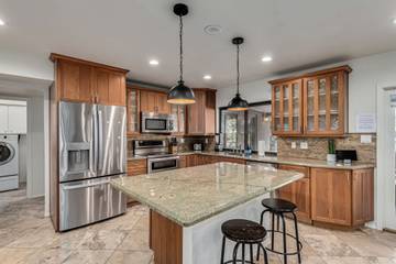 Vacation House for 10 Guests in Phoenix, Arizona, Picture 4