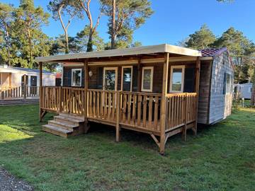 Location de vacances pour 6 personnes, avec piscine ainsi que jardin et vue à La Boissière-de-Montaigu