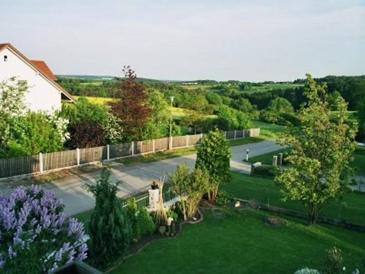 Ferienwohnung für 5 Personen, mit Balkon und Balkon/Terrasse sowie Garten
