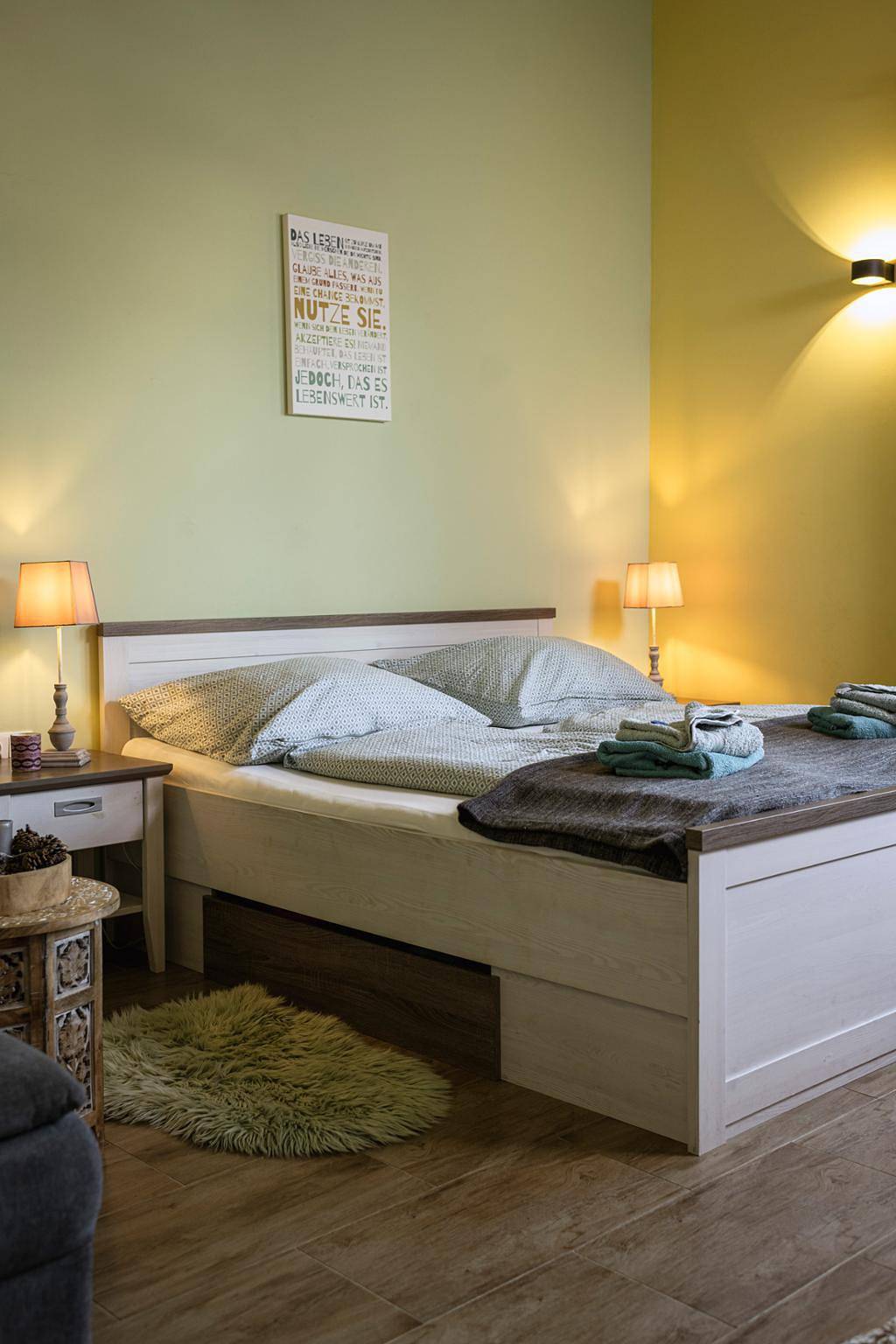 Ganze Ferienwohnung, Hippo-Campus - Urlaub am Pferdehof - Ranchzimmer mit Ausziehcouch in Bezirk Bruck an der Leitha