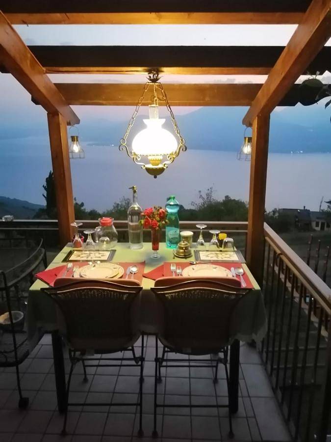 Location de vacances pour 2 personnes, avec Balcon et Terrasse ainsi que Jardin et Vue sur le lac à San Zeno di Montagna - 4