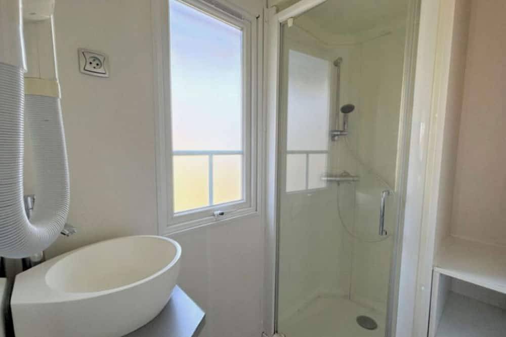 Mobile home for 4 with terrace in Espelette in Espelette, Bayonne region