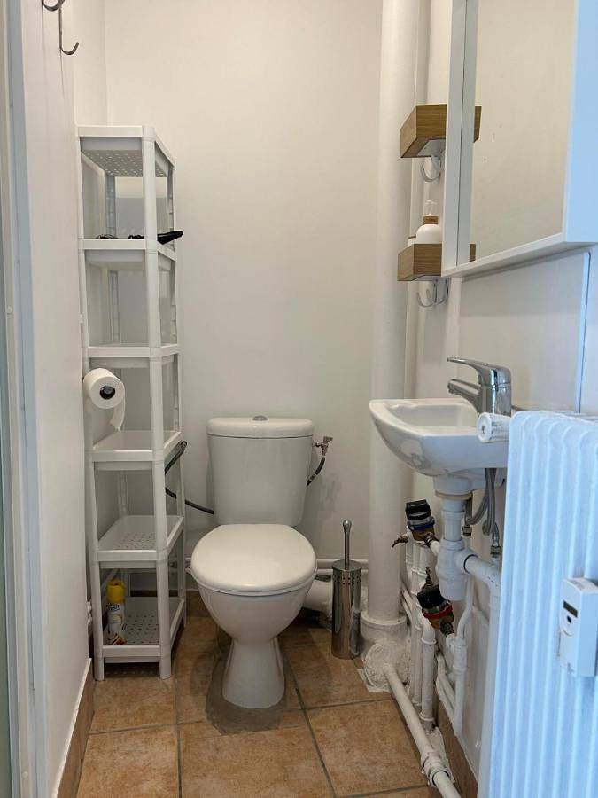 Appartement entier, One-Bedroom Apartment in Royat, Parc naturel régional des Volcans d'Auvergne