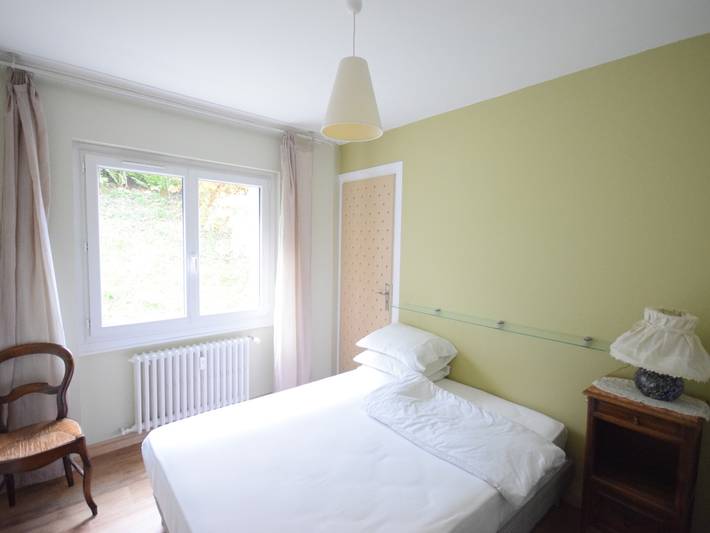 Appartement entier, Appartement spacieux à Évian avec terrasse jardin et parking in Évian-les-Bains, Région de Thonon-les-Bains