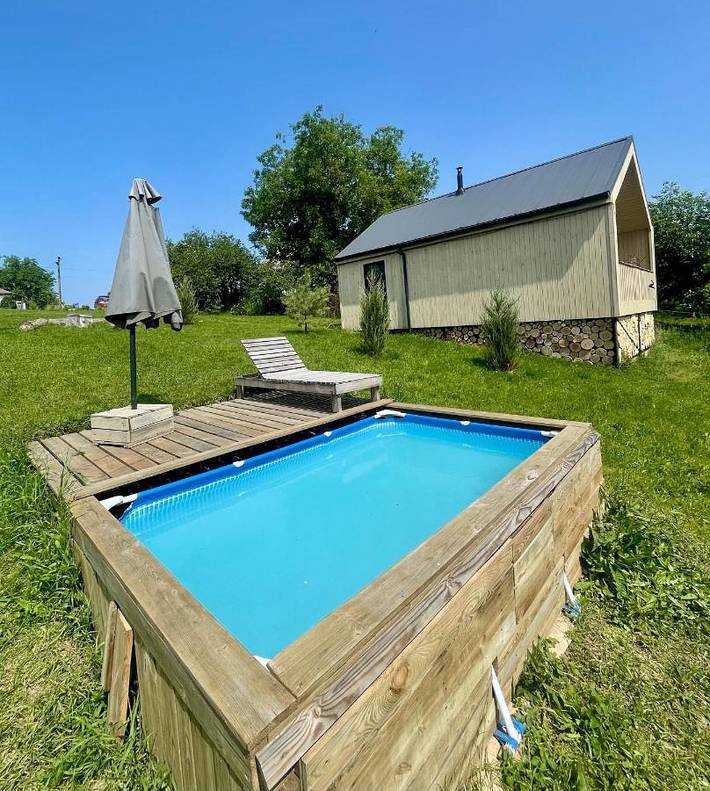 Chalet für 4 Personen, mit Pool und Terrasse sowie Ausblick in der Ukraine