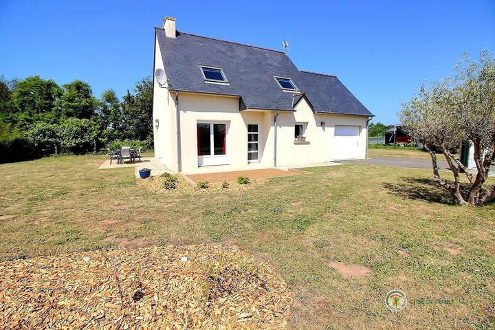 Gîte pour 6 personnes, avec terrasse et jardin - 1