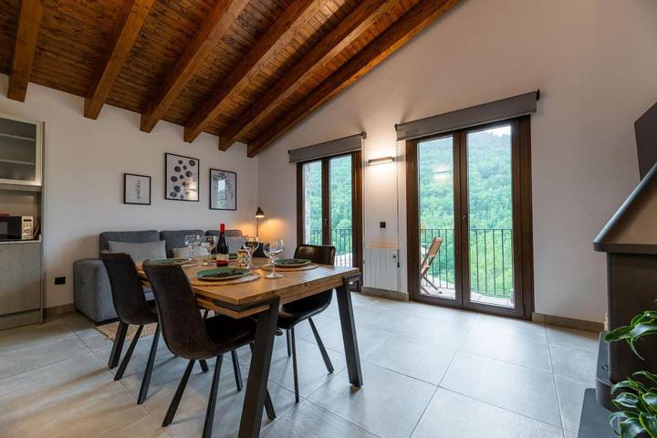 Casa rural para 5 personas, con vistas y balcón en Ripollès - 3
