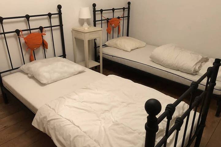 Maison de ville confortable 200m de la mer in Le Château-d'Oléron, Côte de Beauté