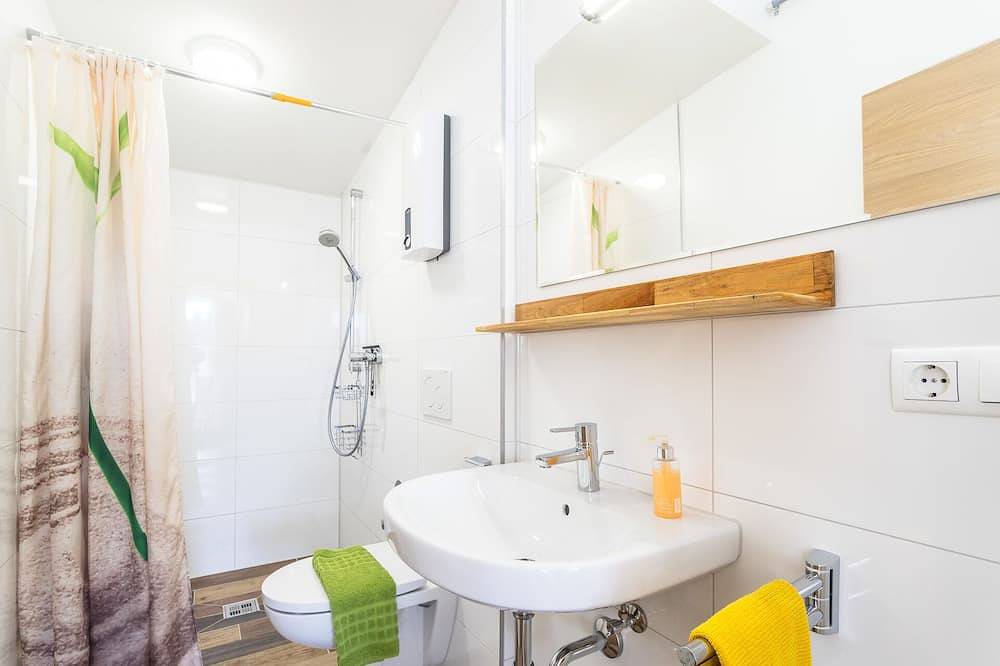Ganze Wohnung, Alpen-Hostel Abendsonne 1, Buxacher Straße 23 mit Motorradvermietung in Memmingen, Bayerisch Schwaben