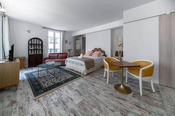 Gîte pour 2 personnes, avec balcon, animaux acceptés dans Palais des Congrès Opéra