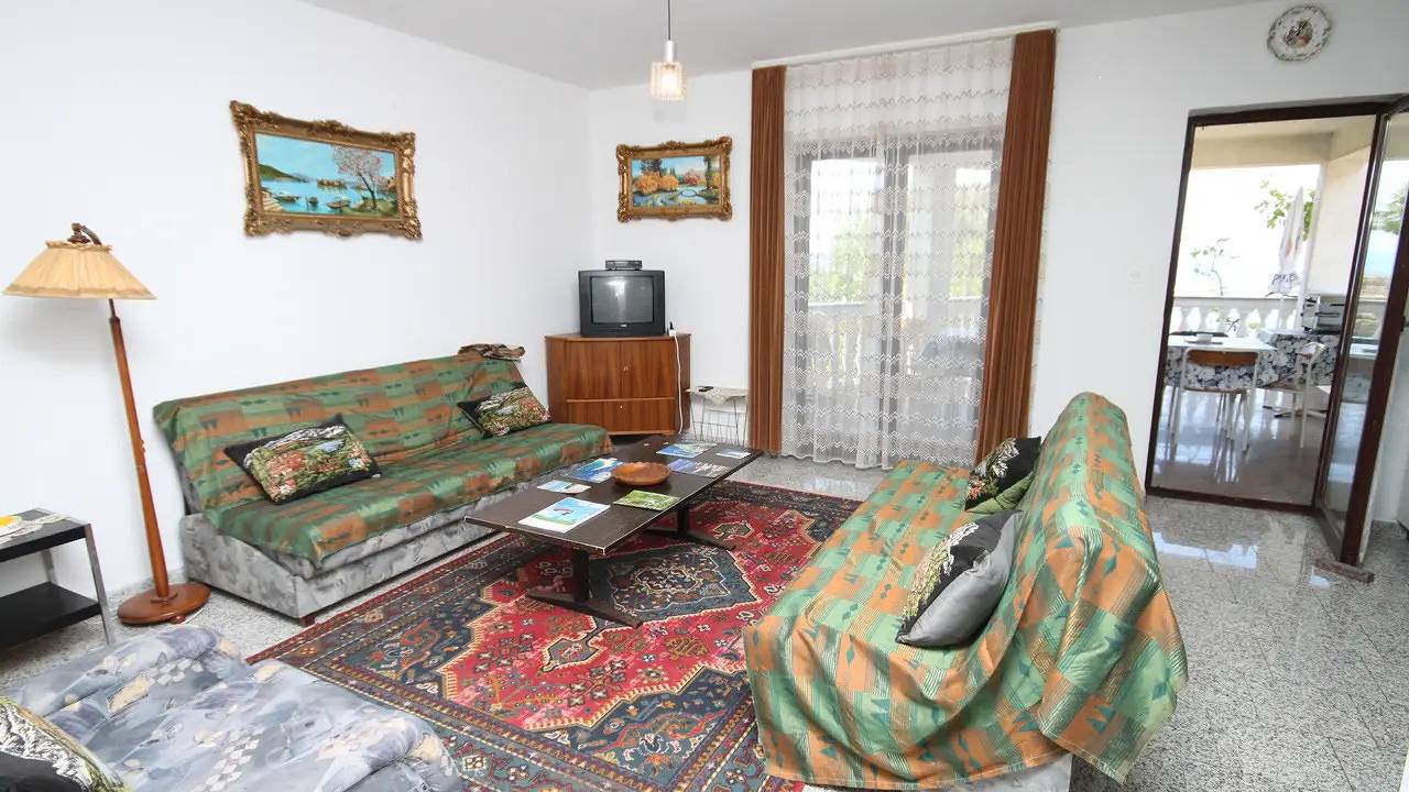 Appartamento intero, Appartamento vacanze per 8 persone con terrazza in Pogliana Croazia, Pag
