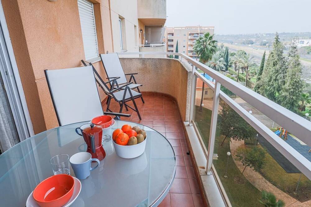 Apartamento entero, Sensacional Apt 2 Hab 2 baños 4 pax Aljarafe Metro in San Juan de Aznalfarache, Provincia de Sevilla