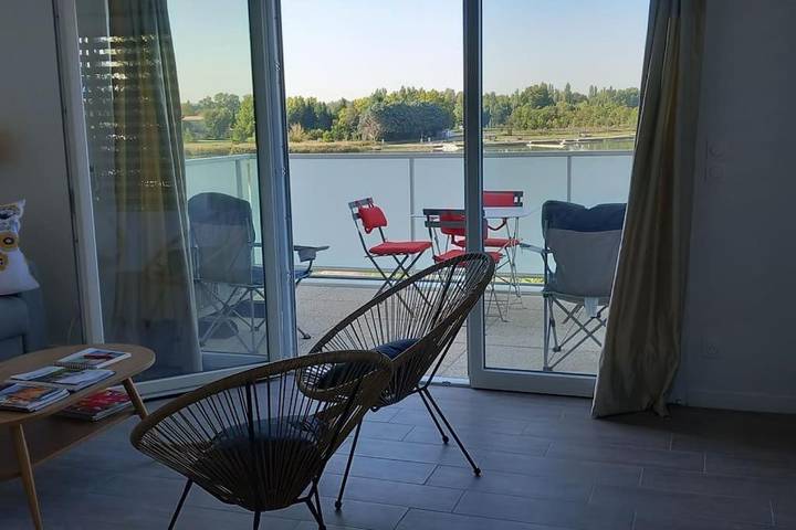 Appartement de vacances pour 6 personnes, avec Balcon et Terrasse ainsi que Vue sur le lac et Vue