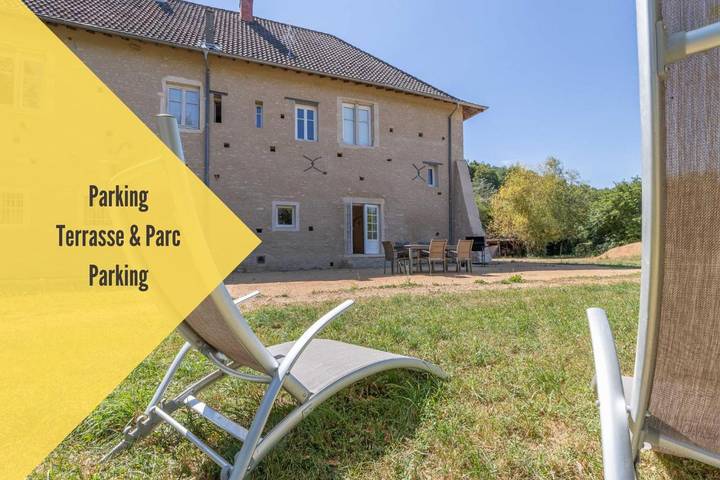 Gîte pour 9 personnes, avec Terrasse et Vue à Lugny