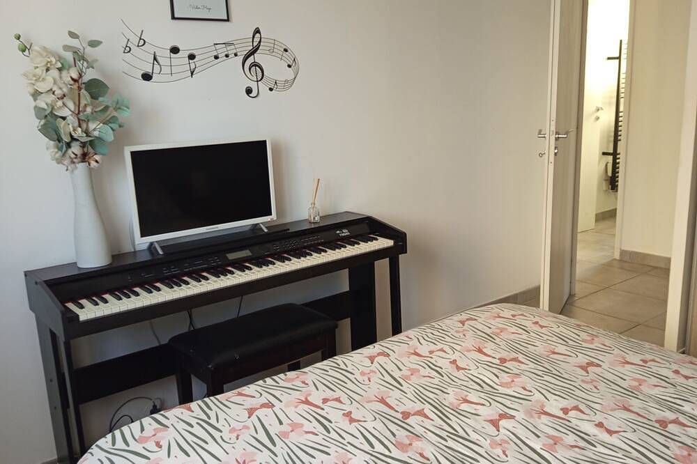 Welcome to the gateway to Montpellier, between sea and city. Ideal for families in Fabrègues, Mediterranean Coast (France)