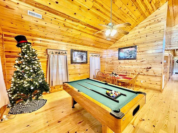 Log cabin for 8 people in Wears Valley