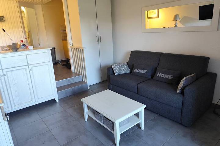 Gîte pour 4 personnes, avec terrasse ainsi que piscine et jardin dans Golf de Saint Cyprien - 4