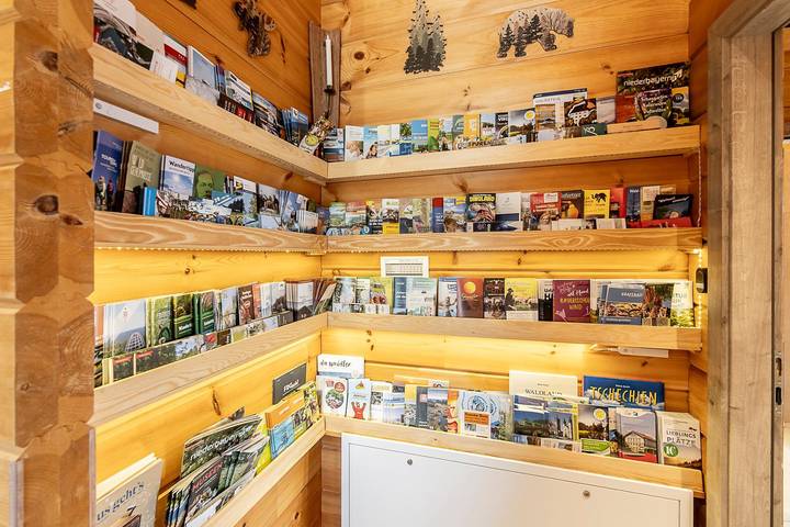 Ganze Ferienwohnung, Blockhaus am Baumwipfelpfad - kleine Ferienwohnung - Spechthöhle in Neuschönau, Šumava Mountains