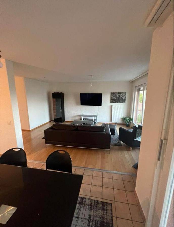 Gîte pour 4 personnes, avec vue et balcon à Orbe - 2