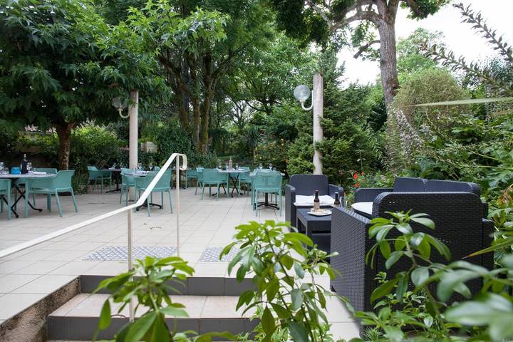 Hôtel pour 4 personnes, avec piscine et jardin, animaux acceptés à Manzac-sur-Vern - 3