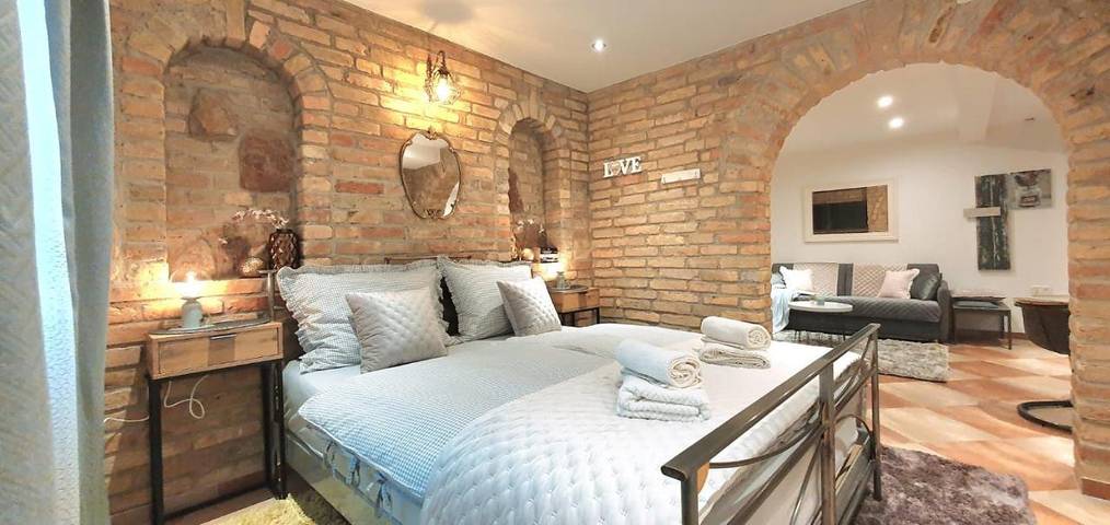 Ferienwohnung für 2 Personen, mit Ausblick und Terrasse in Speyerer Dom