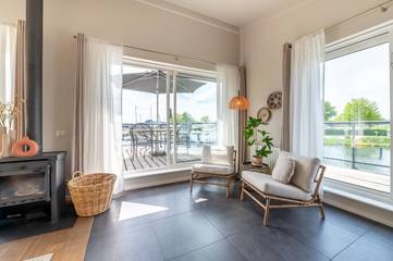 Ferienhaus für 8 Personen, mit Seeblick und Balkon in Kortgene