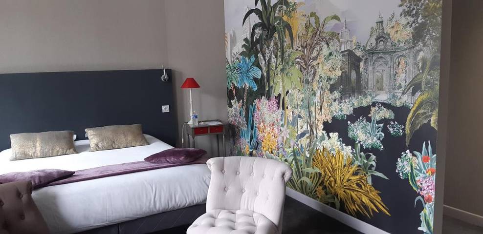 Hôtel pour 3 personnes, avec terrasse et jardin, animaux acceptés à Ernée - 3