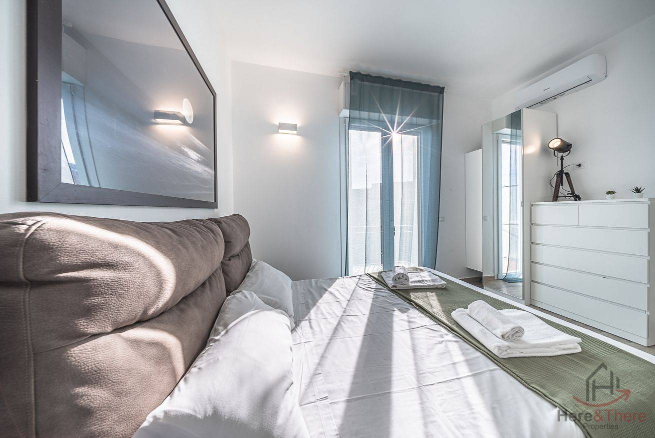 Appartamento intero, [Panorama Blu] Spiaggia 7min • Terrazza • Wifi in Celle Ligure, Riviera di Ponente