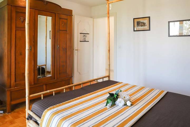 Location de vacances pour 6 personnes, avec balcon à Villeneuve (Suisse) - 2