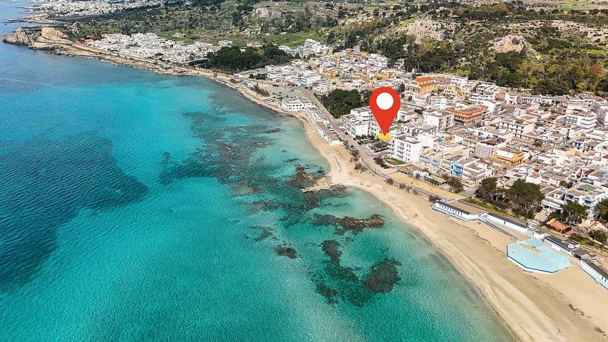 Location de vacances pour 6 personnes, avec Balcon ainsi que Terrasse et Vue à Gallipoli