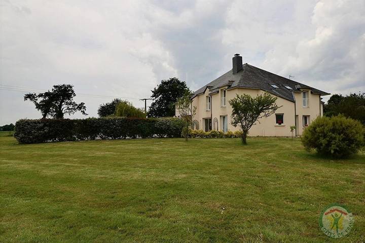 Chambre d’hôte pour 2 personnes, avec piscine et jardin à Guipry